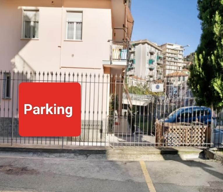 Casa Sanremo Tiziano Parking Gratis Spiaggia 15 Minuti A Piedi ภายนอก รูปภาพ
